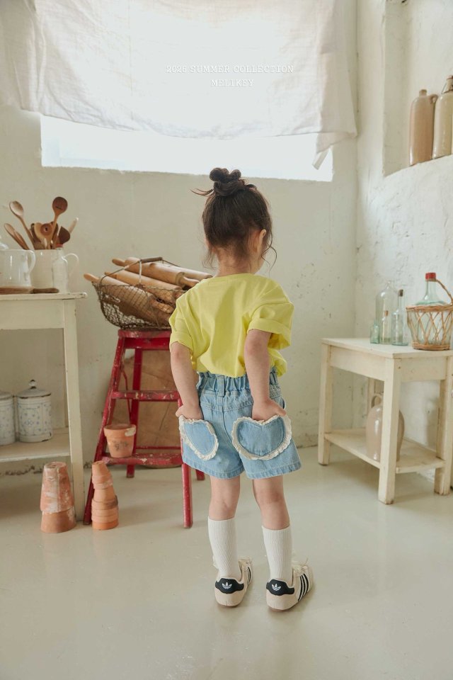 [PRE-ORDER] Heart Denim Shorts