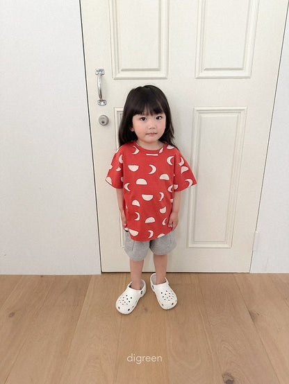 [PRE-ORDER] Half Moon T-Shirts