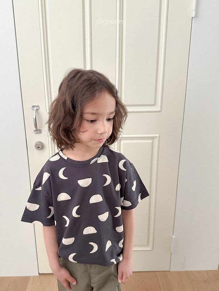 [PRE-ORDER] Half Moon T-Shirts