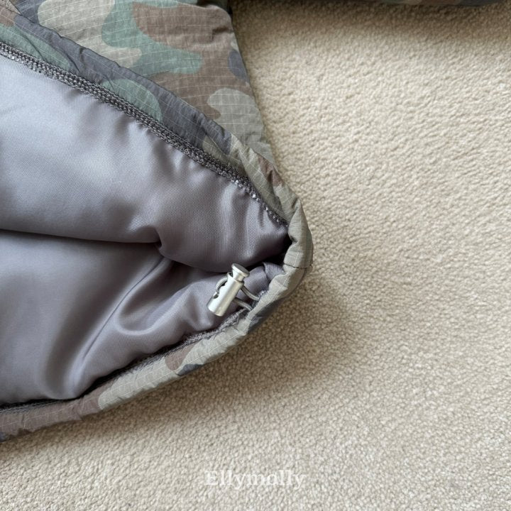 [PRE-ORDER] Camo Padded Hoodie Sweatshirts