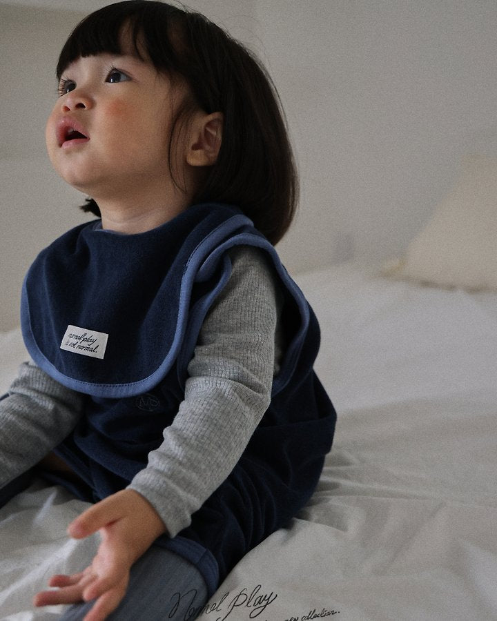 [PRE-ORDER] Normal Sleeping Vest