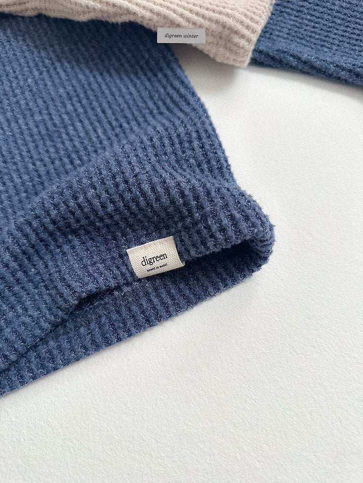 [PRE-ORDER] Waffle Hoodie T-Shirts