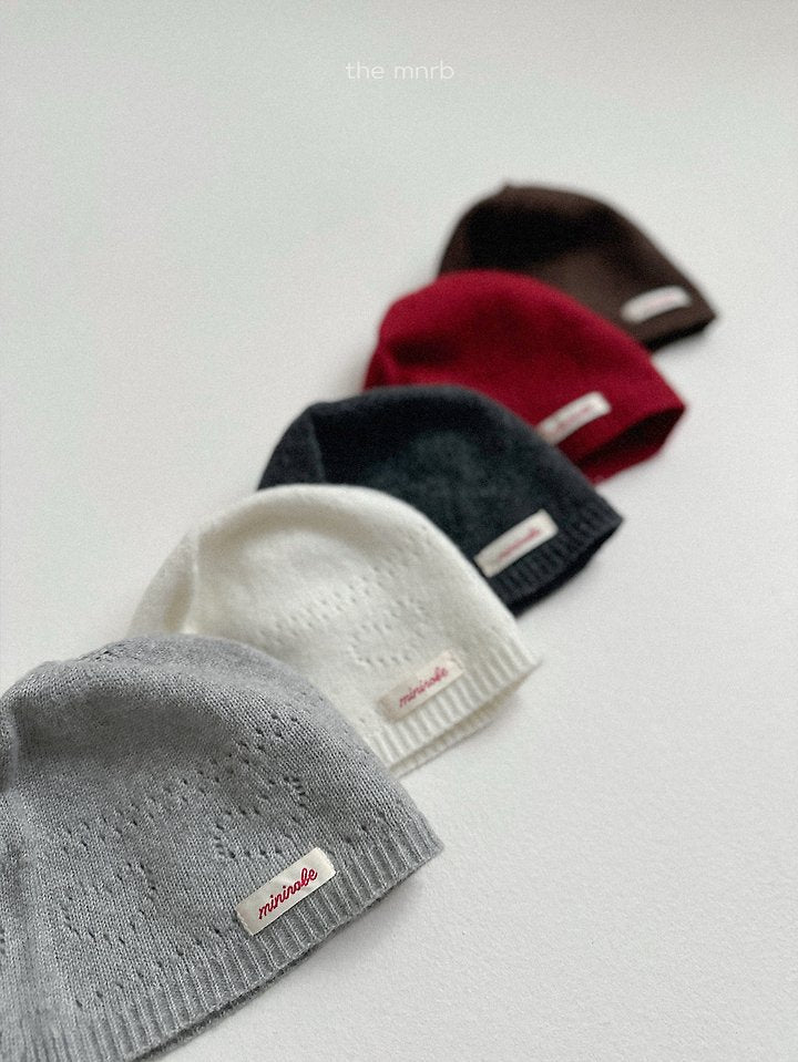 [PRE-ORDER] Heart Beanie