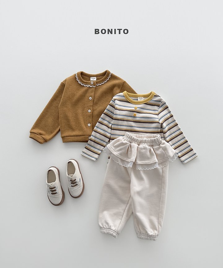 [PRE-ORDER] Heart Button Stripe T-Shirts