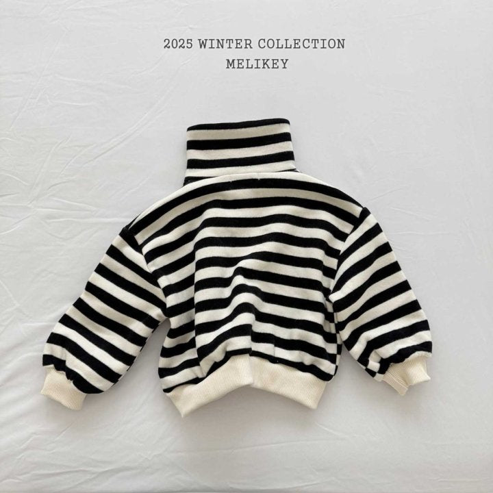 [PRE-ORDER] High Neck Button Sweatshirts