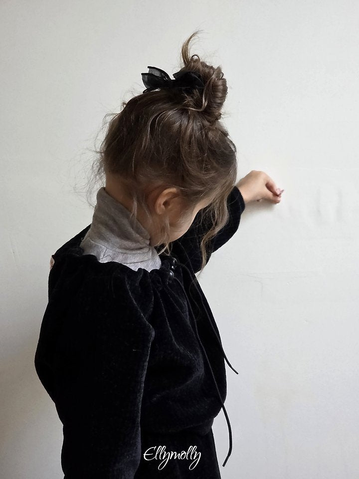 [PRE-ORDER] Roa String Sweat Top