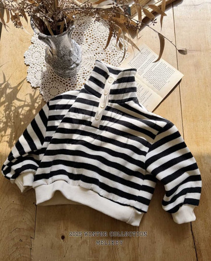 [PRE-ORDER] High Neck Button Sweatshirts