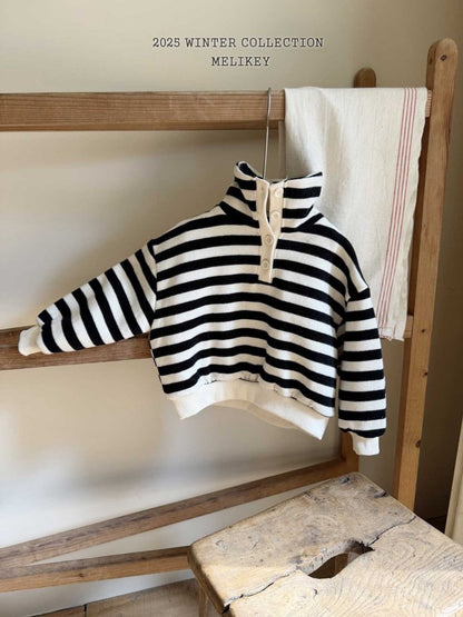 [PRE-ORDER] High Neck Button Sweatshirts