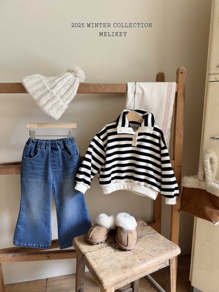 [PRE-ORDER] High Neck Button Sweatshirts