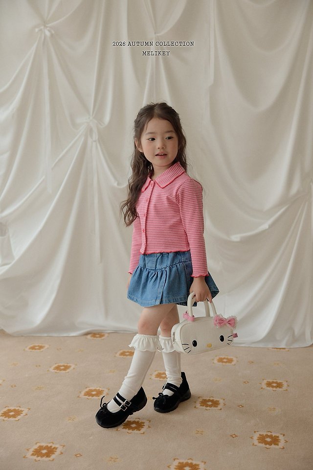 [PRE-ORDER] Petit Collar T-Shirts