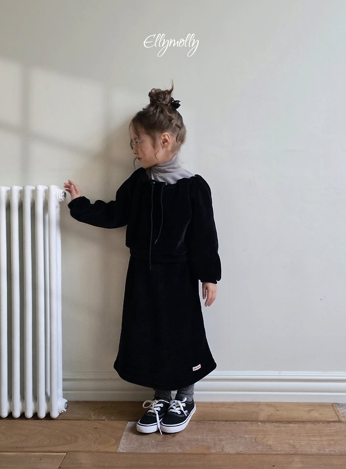 [PRE-ORDER] Roa Line Skirts