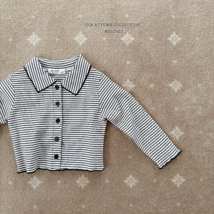 [PRE-ORDER] Petit Collar T-Shirts
