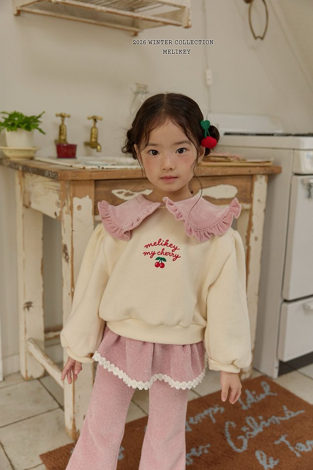 [PRE-ORDER] Cherry Collar Sweatshirts