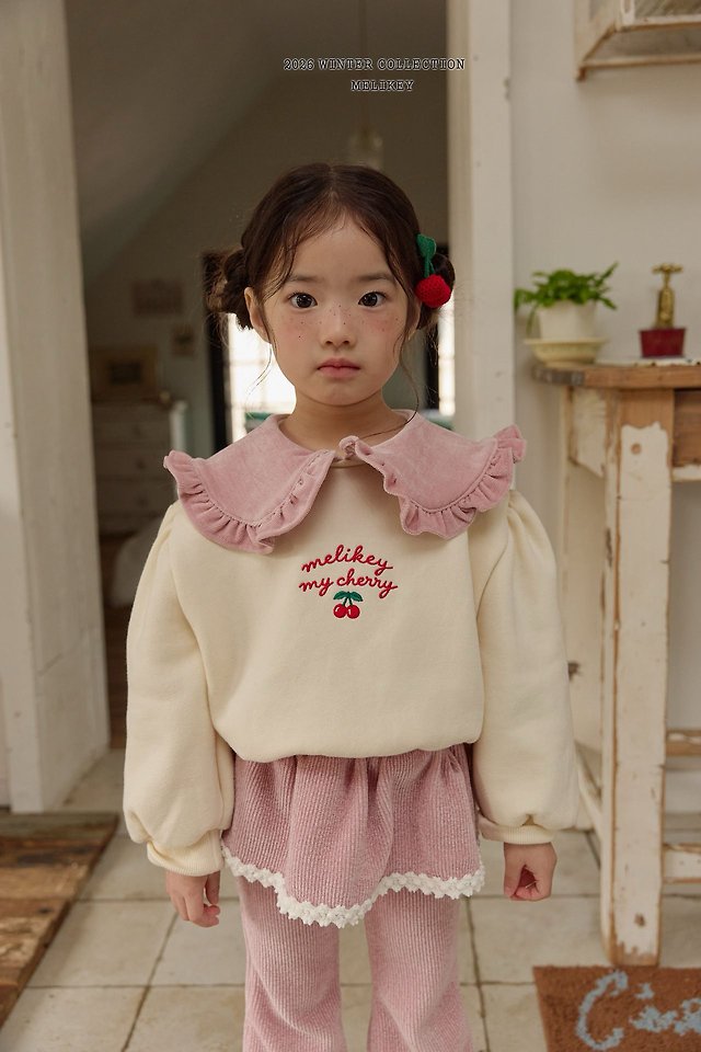 [PRE-ORDER] Cherry Collar Sweatshirts