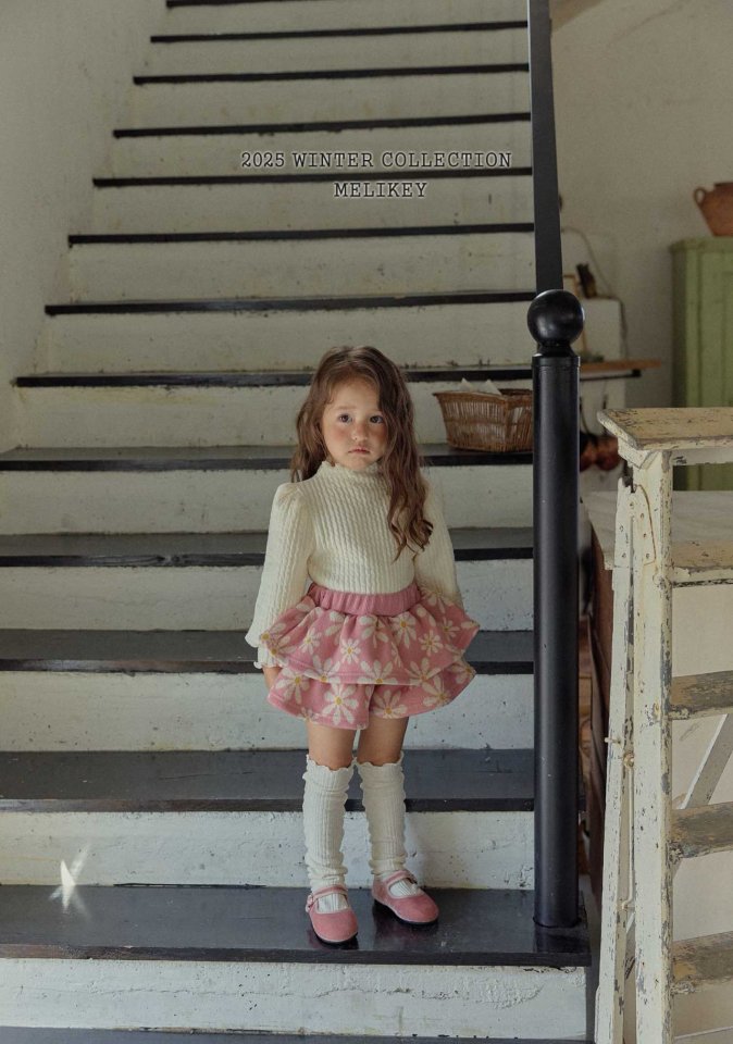 [PRE-ORDER] Knit Ribbed Puff T-Shirts