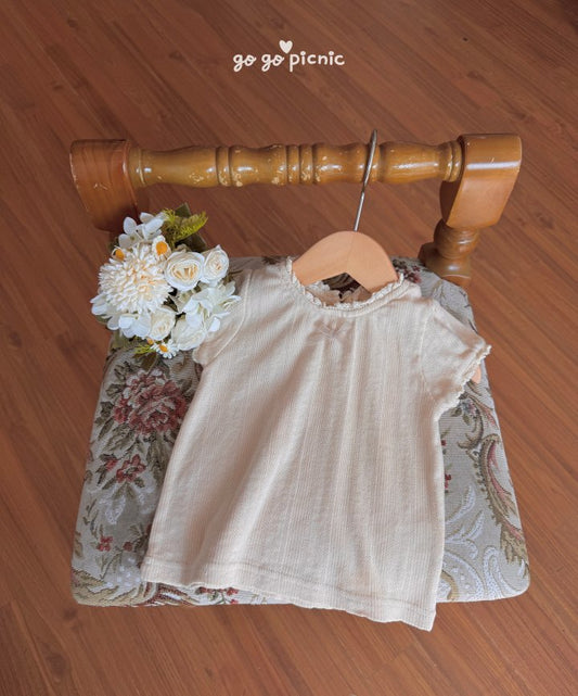 [PRE-ORDER] Elly T-Shirts