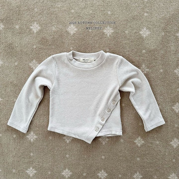 [PRE-ORDER] Diagonal Button T-Shirts