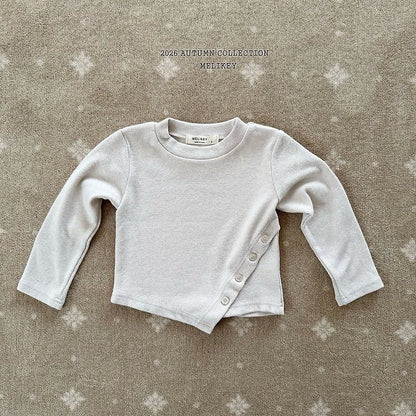 [PRE-ORDER] Diagonal Button T-Shirts