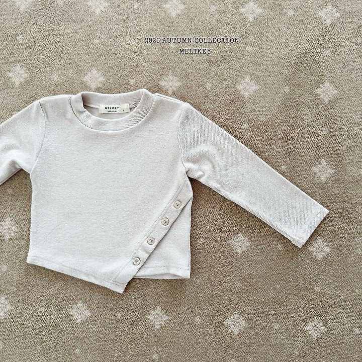 [PRE-ORDER] Diagonal Button T-Shirts