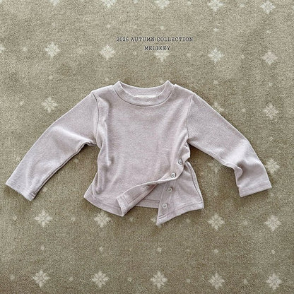 [PRE-ORDER] Diagonal Button T-Shirts