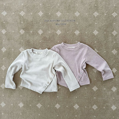 [PRE-ORDER] Diagonal Button T-Shirts