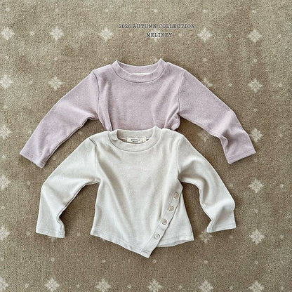 [PRE-ORDER] Diagonal Button T-Shirts