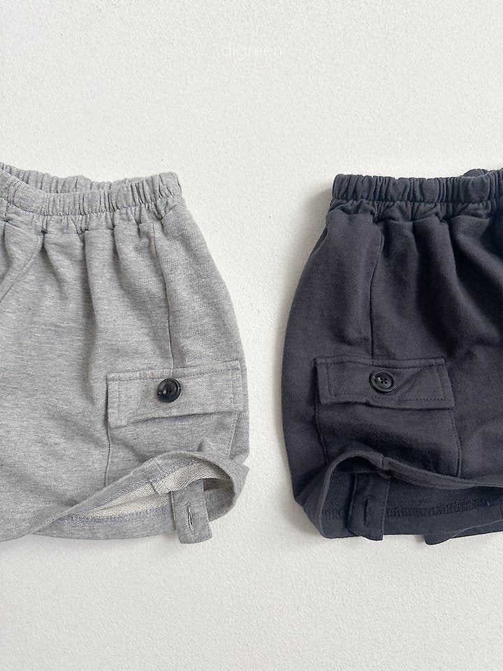 [PRE-ORDER] City Cargo Shorts