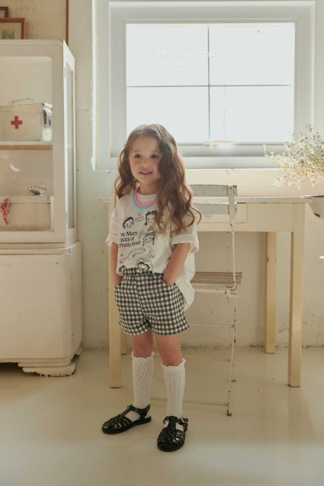 [PRE-ORDER] Check Heart Shorts
