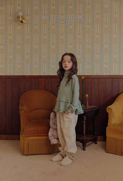 [PRE-ORDER] Tu Tu Frill Turtleneck T-Shirts