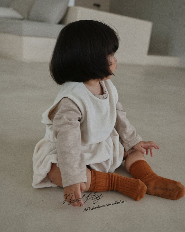 [PRE-ORDER] Velour Crop Vest