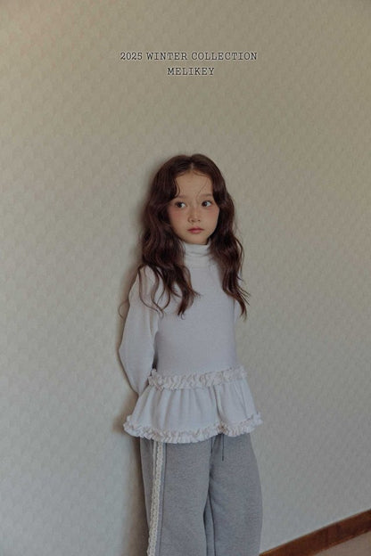 [PRE-ORDER] Tu Tu Frill Turtleneck T-Shirts