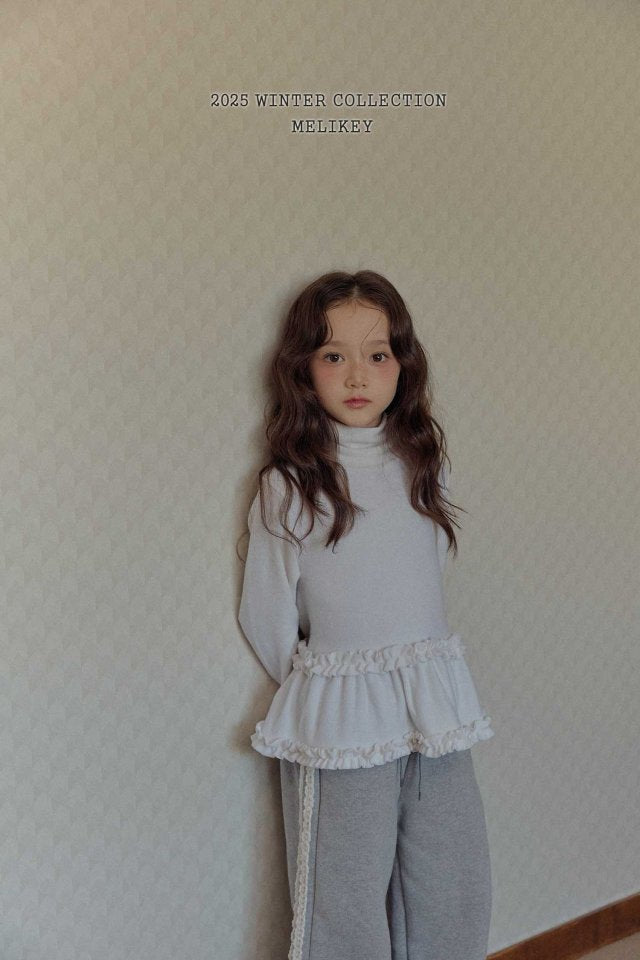 [PRE-ORDER] Tu Tu Frill Turtleneck T-Shirts