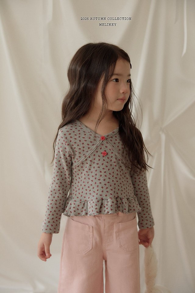 [PRE-ORDER] Mini Strawberry T-Shirts