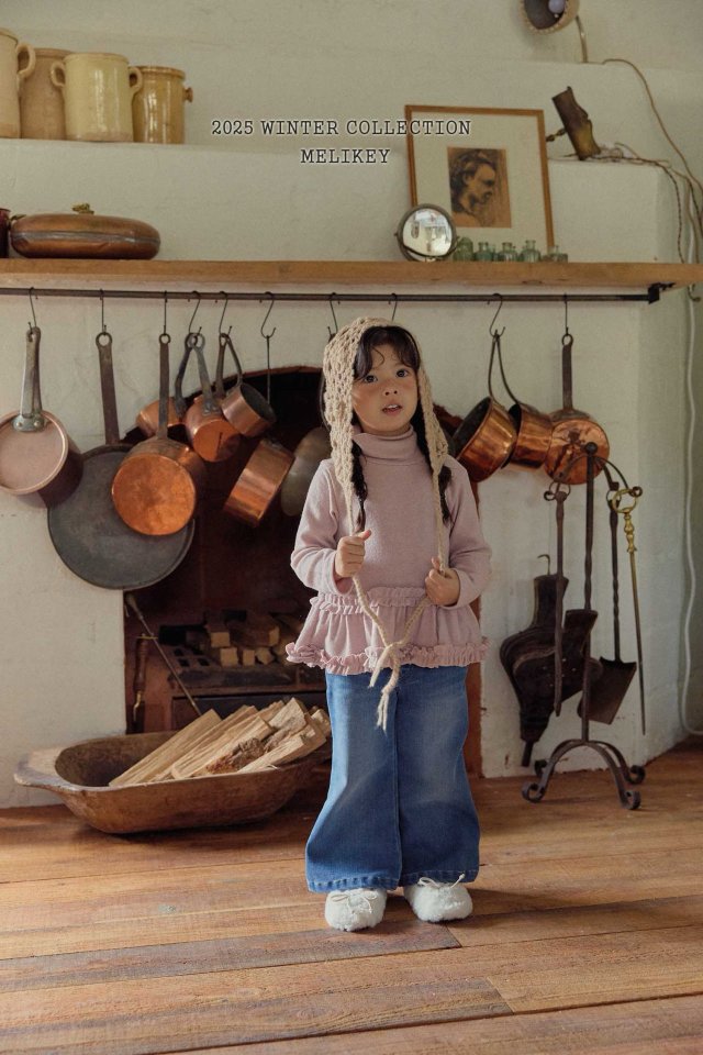 [PRE-ORDER] Tu Tu Frill Turtleneck T-Shirts