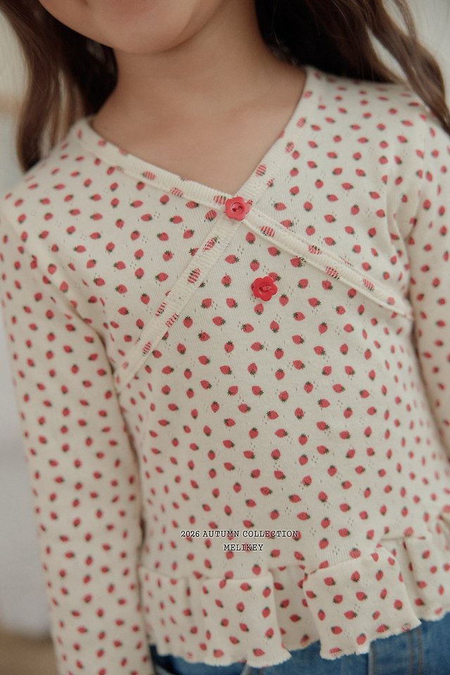 [PRE-ORDER] Mini Strawberry T-Shirts