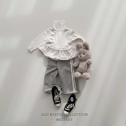 [PRE-ORDER] Tu Tu Frill Turtleneck T-Shirts