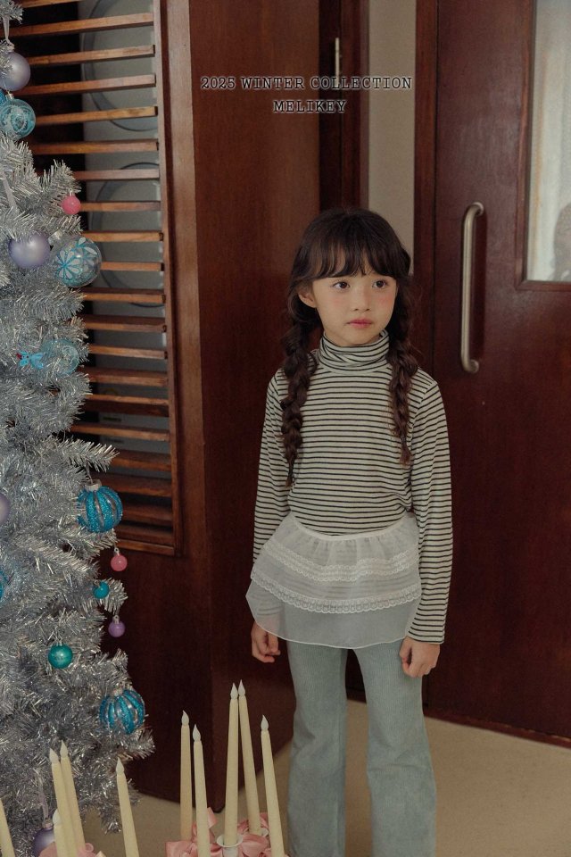 [PRE-ORDER] Merry Stripe Turtleneck T-Shirts