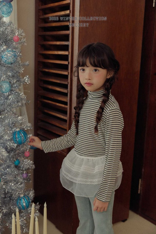 [PRE-ORDER] Merry Stripe Turtleneck T-Shirts