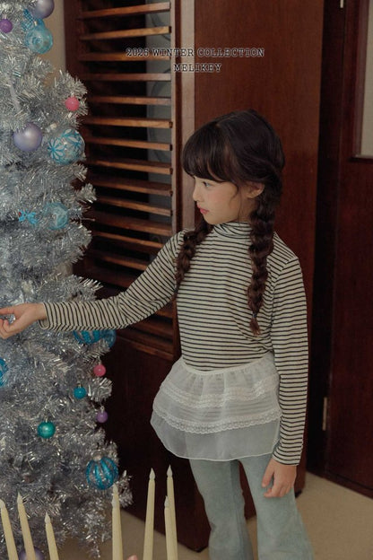 [PRE-ORDER] Merry Stripe Turtleneck T-Shirts