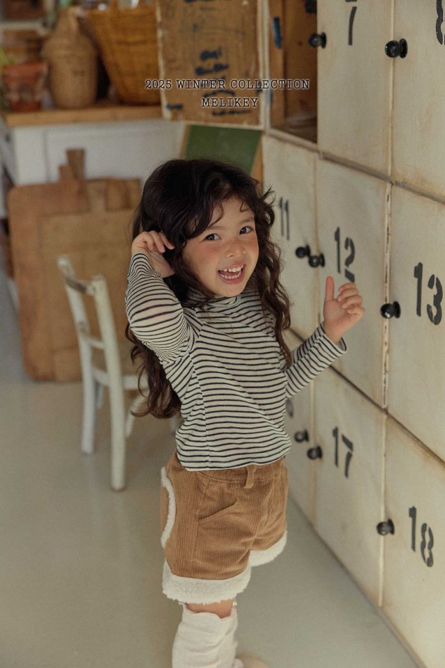 [PRE-ORDER] Merry Stripe Turtleneck T-Shirts