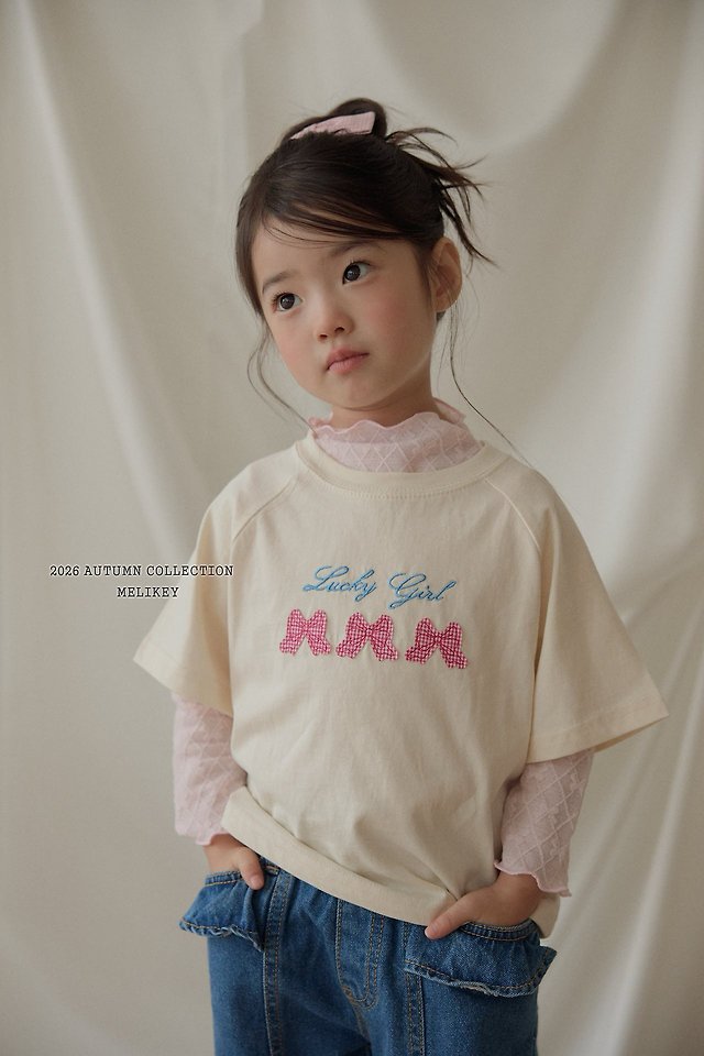 [PRE-ORDER] Lucky Ribbon T-Shirts