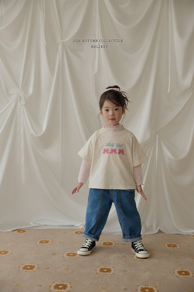 [PRE-ORDER] Lucky Ribbon T-Shirts
