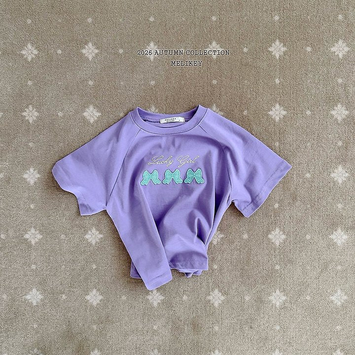 [PRE-ORDER] Lucky Ribbon T-Shirts