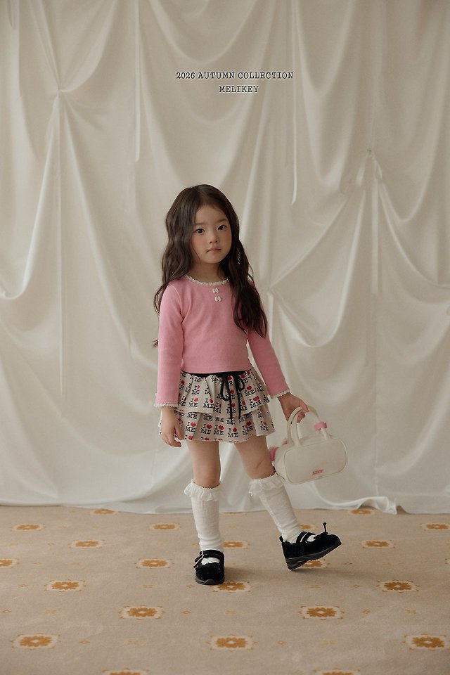 [PRE-ORDER] Ribbon Button T-Shirts