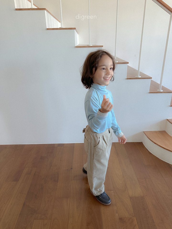 [PRE-ORDER] Minimal Pin-Tuck Pants