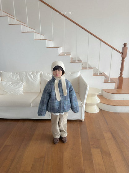 [PRE-ORDER] Minimal Pin-Tuck Pants