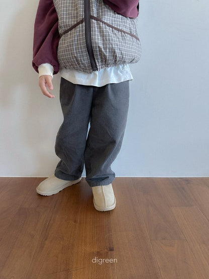 [PRE-ORDER] Minimal Pin-Tuck Pants