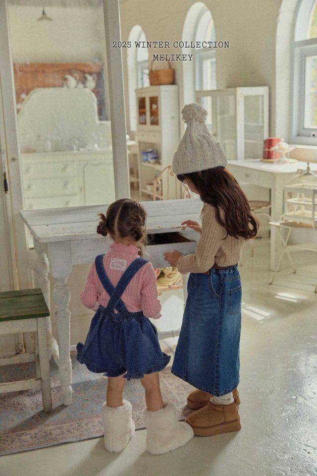 [PRE-ORDER] Cable Knit T-Shirts