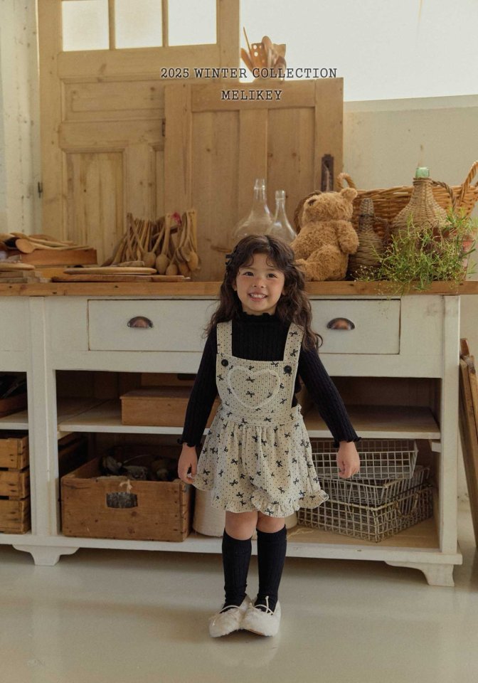 [PRE-ORDER] Cable Knit T-Shirts