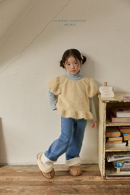 [PRE-ORDER] Fluffy Frill Puff T-Shirts